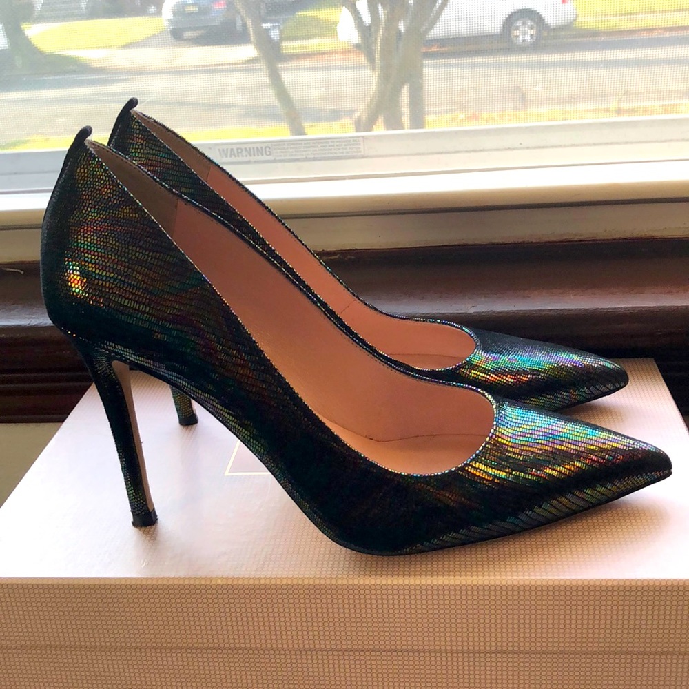 Sarah Jessica Parker SJP Fawn Pumps